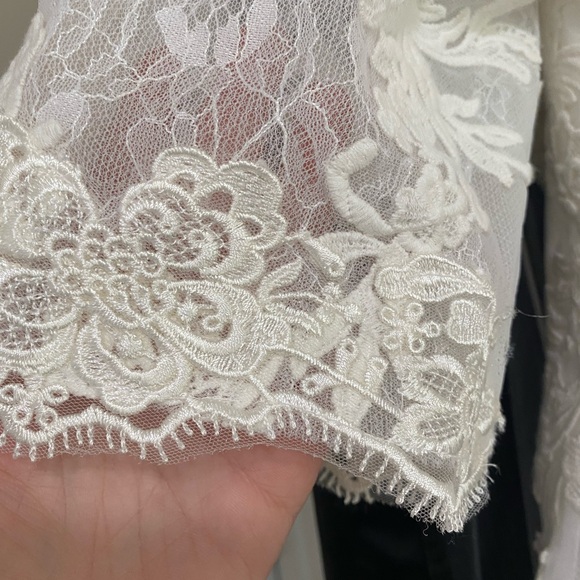 Wedding Dress - Picture 8 of 10